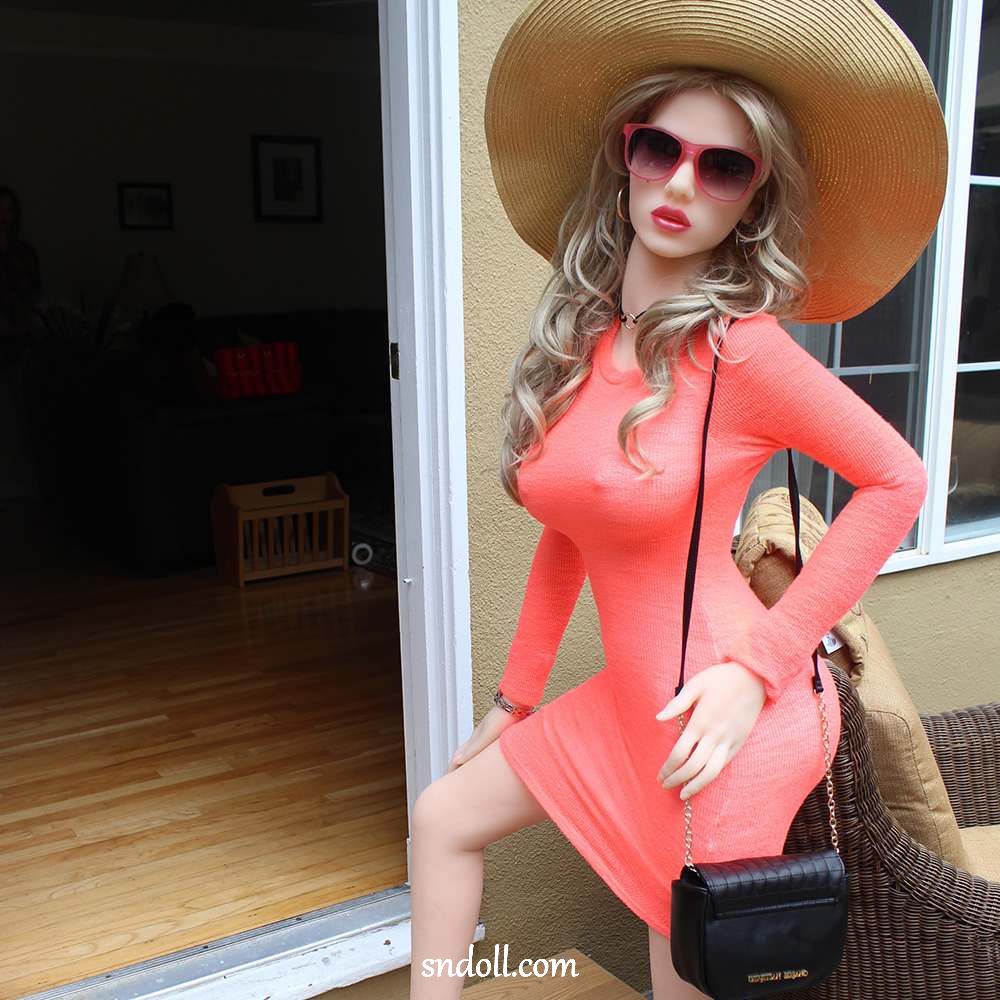 dolls-head-toy-z5v12