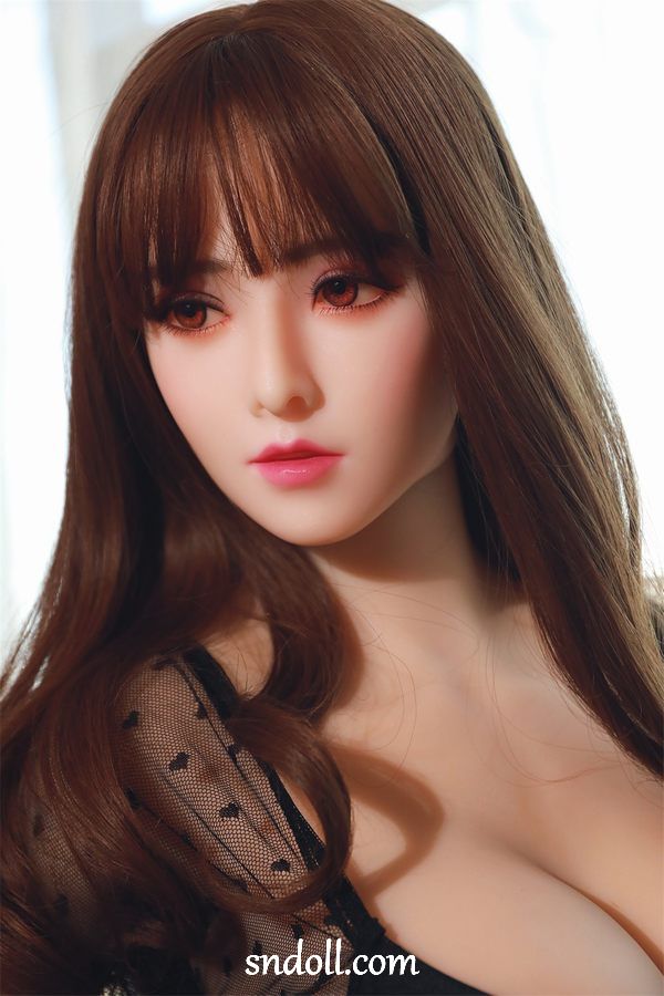 asian-real-doll-7t5e26