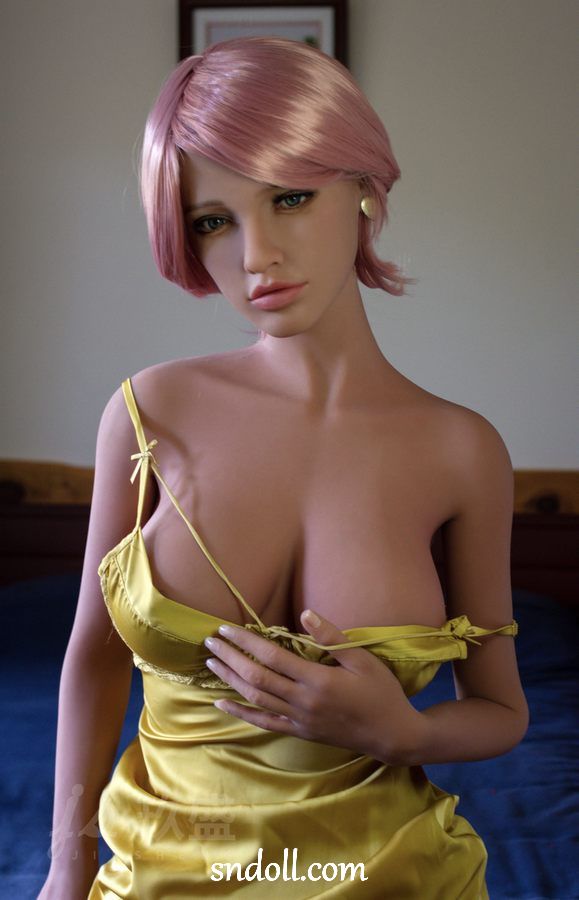 păpușă femeie bionică a2etr4