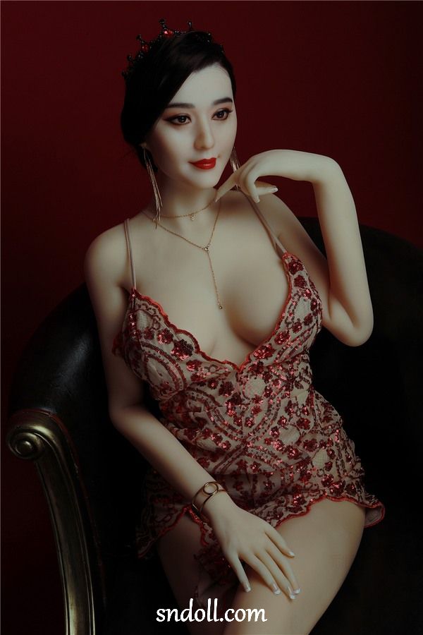 Cilvēks smagi drāž sieviešu dzimumlelli — Šāra 15 Man Hard Fucks Thrusting Female Sex Doll - Sharra - Image 15