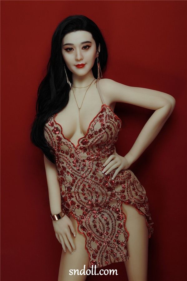 Cilvēks smagi drāž sieviešu dzimumlelli — Šara 9 Man Hard Fucks Thrusting Female Sex Doll - Sharra - Image 9