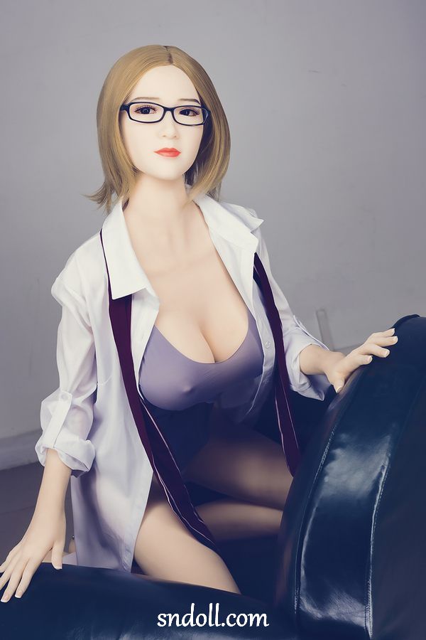 real-doll-pornhub-a7ki12