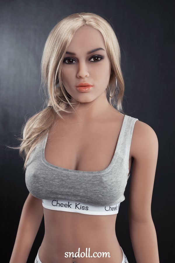 Sex Doll Maid Has Sex With Owner - Carolyn 3 Sex Doll Maid Has Sex With Owner - Carolyn - Image 3