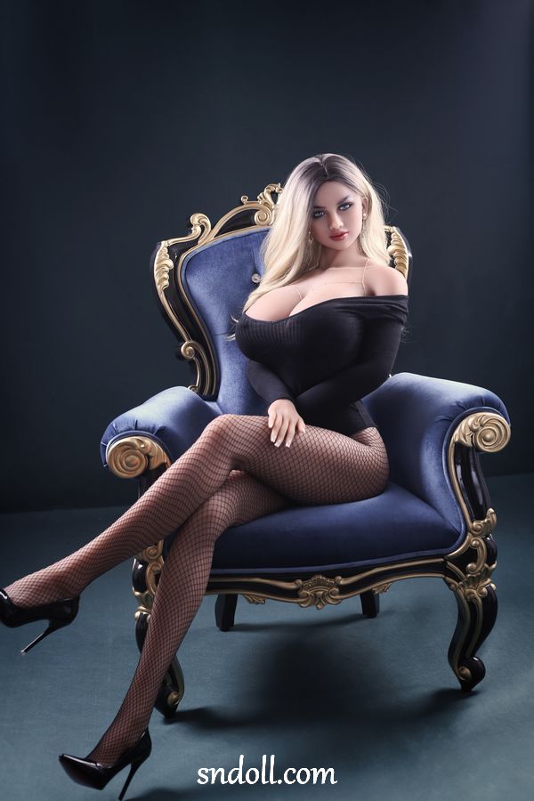 Couple Has Sex With Sex Doll - Elianna 6 Couple Has Sex With Sex Doll - Elianna - Image 6