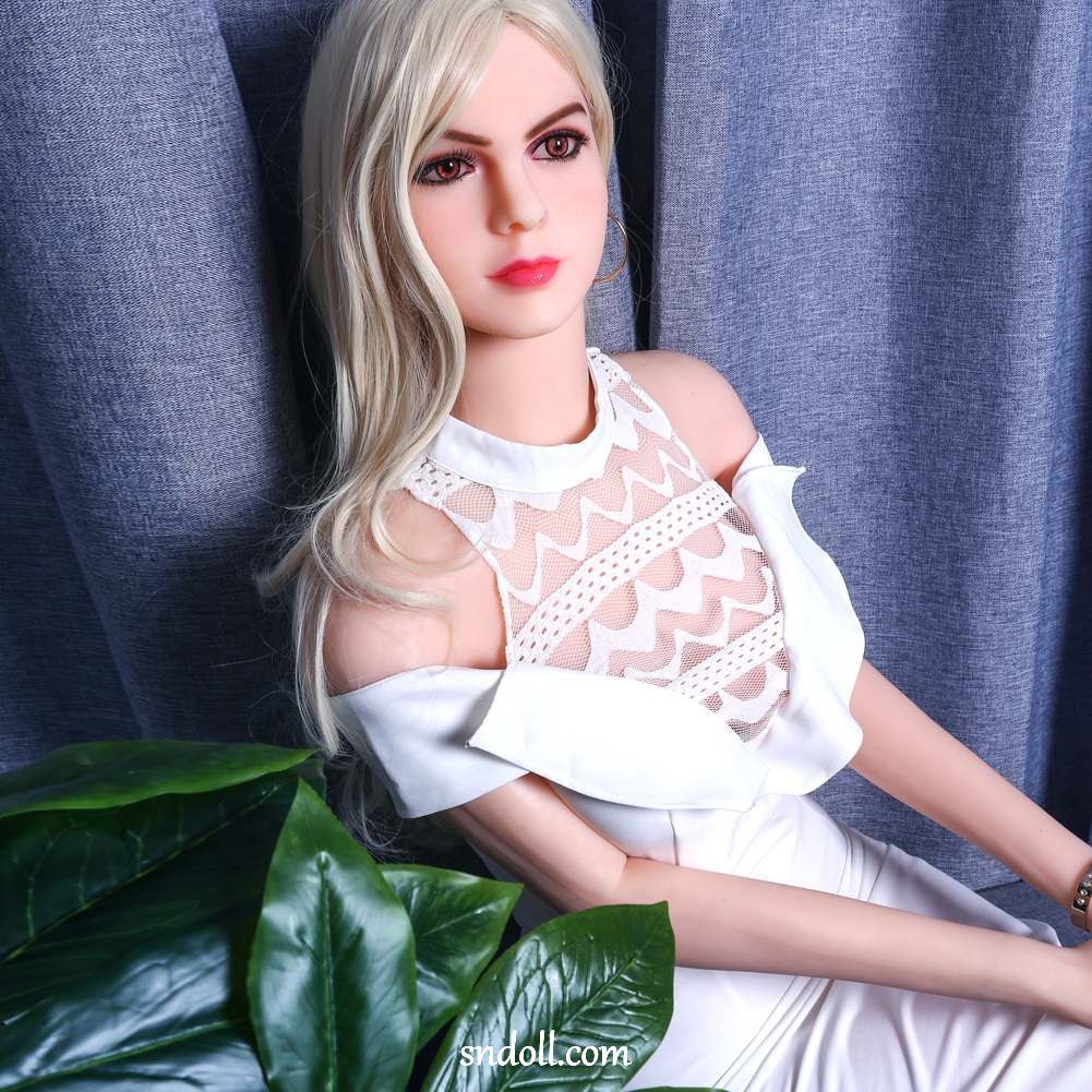 sex-with-dolls-s3xu17