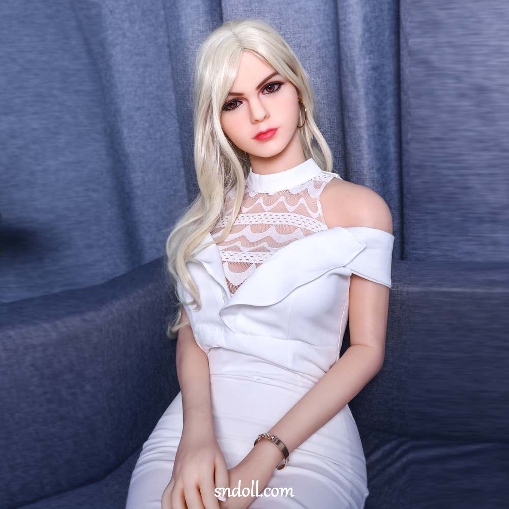 sex-with-dolls-s3xu9