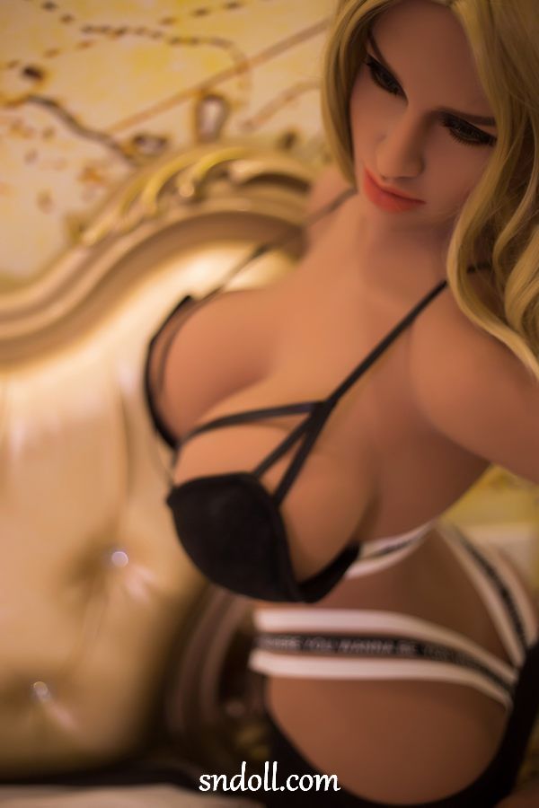 super hot dolls drftg12