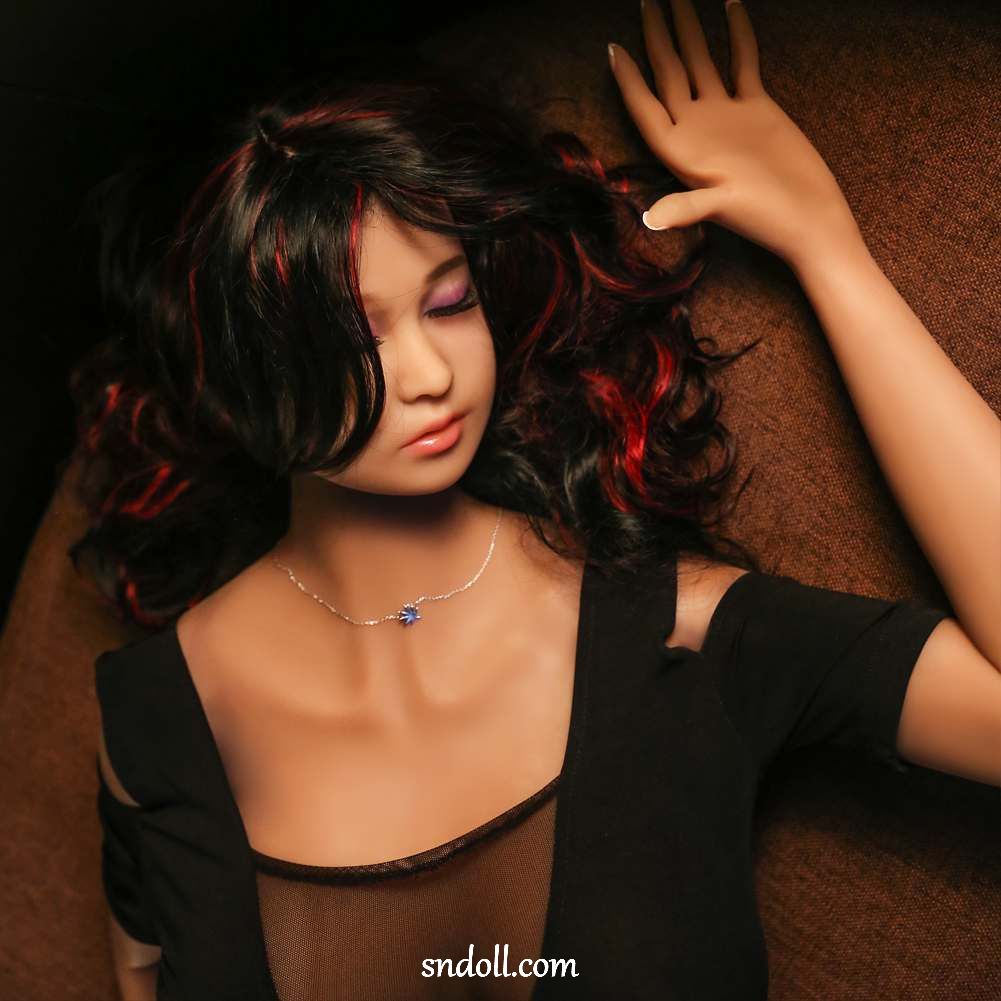 synthetics-doll-au8e11