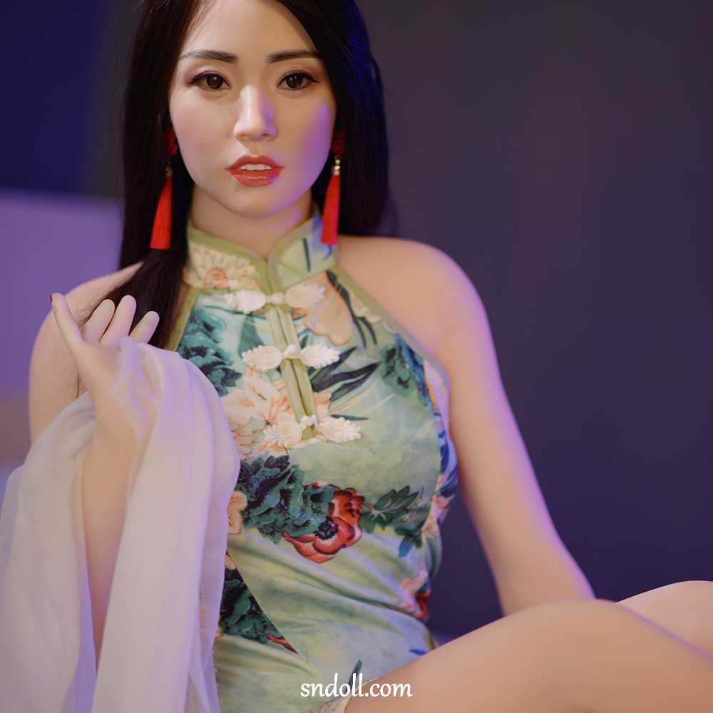 tiffany-sex-doll-s2d7