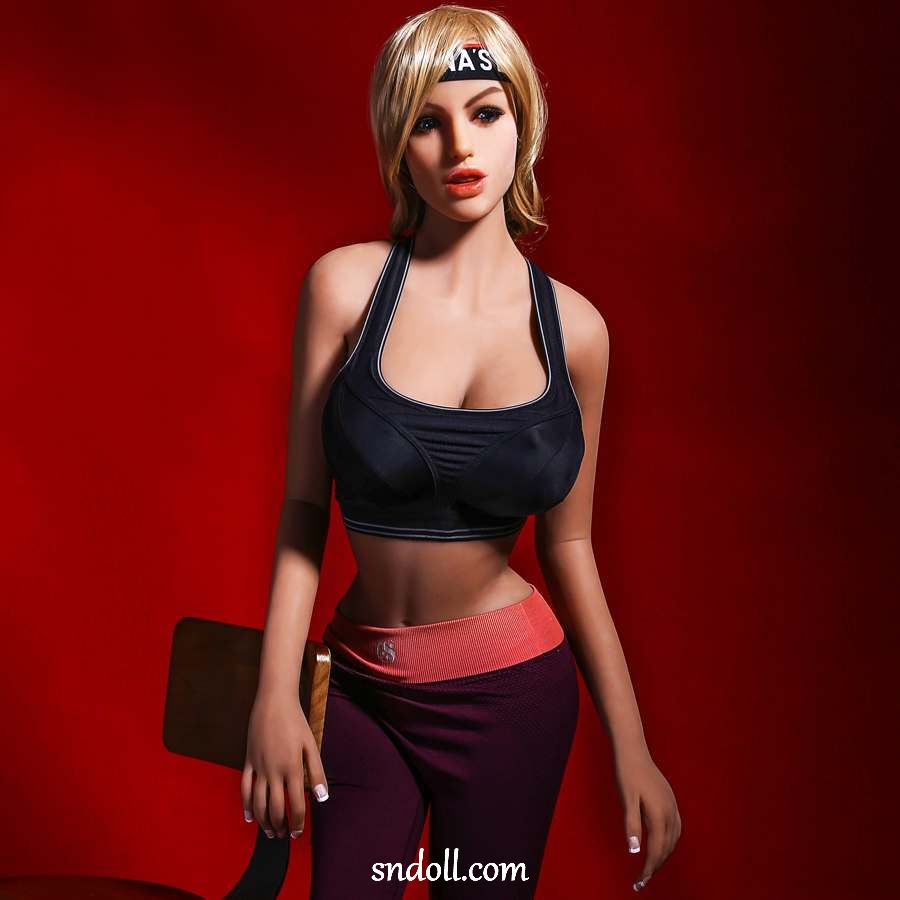 ultimate-fantasy-doll-a8ir7