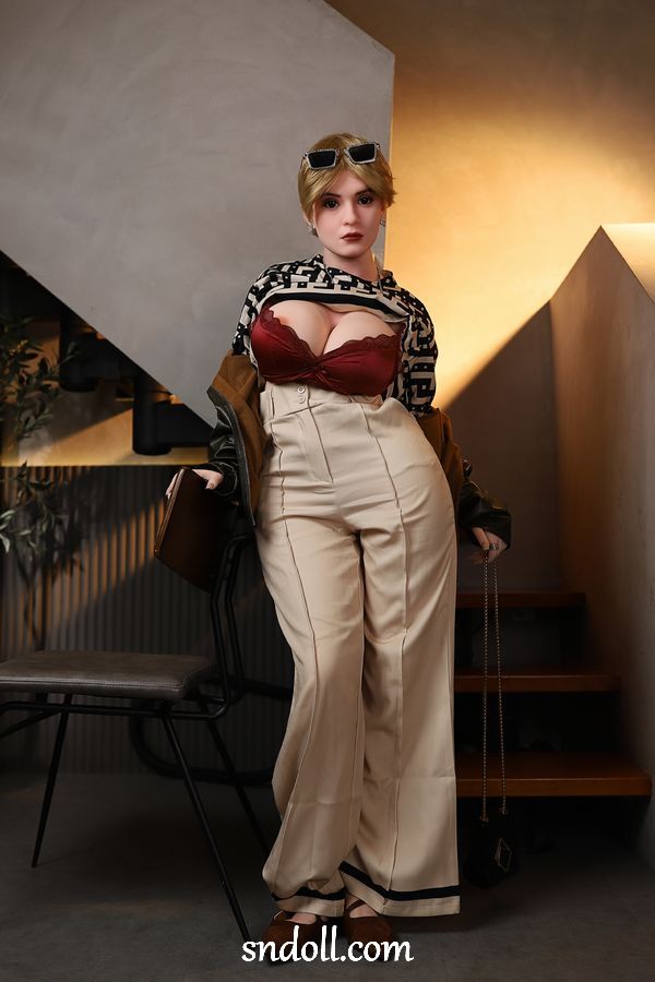 Real Los Angeles Sex Doll Rental - Verine 4 Real Los Angeles Sex Doll Rental - Verine – Image 4