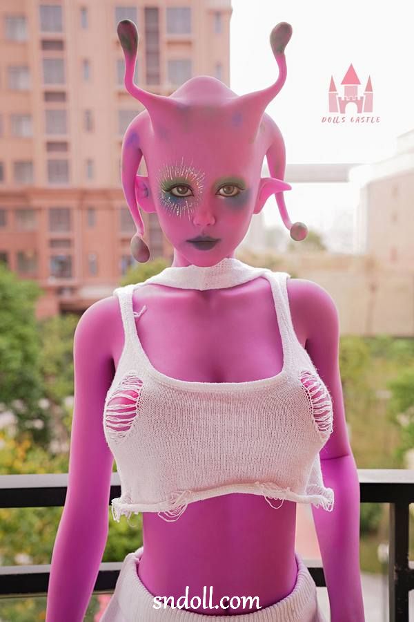 Beautiful Sex Doll With Vibrating Vagina - Fionnula - Image 4