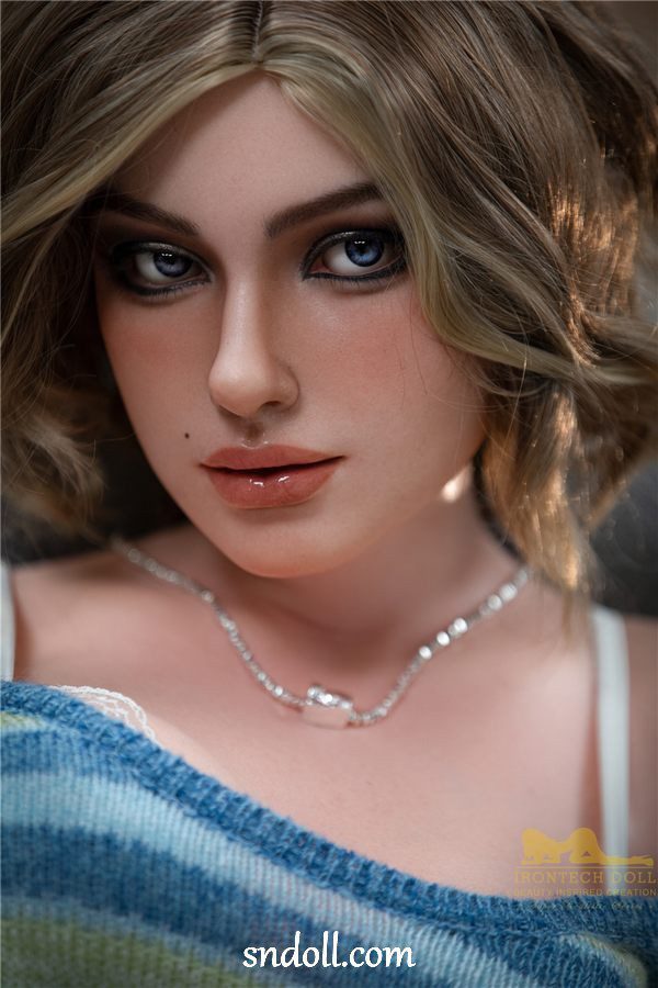 Europes First Sex Doll Brothel - Susannah