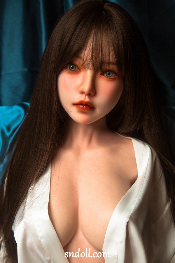 poupée sexuelle humaine tikq25