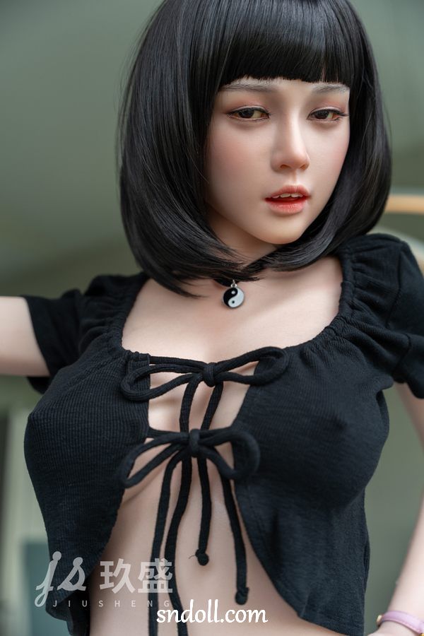 real-dolls-sex-toys-t5iux1