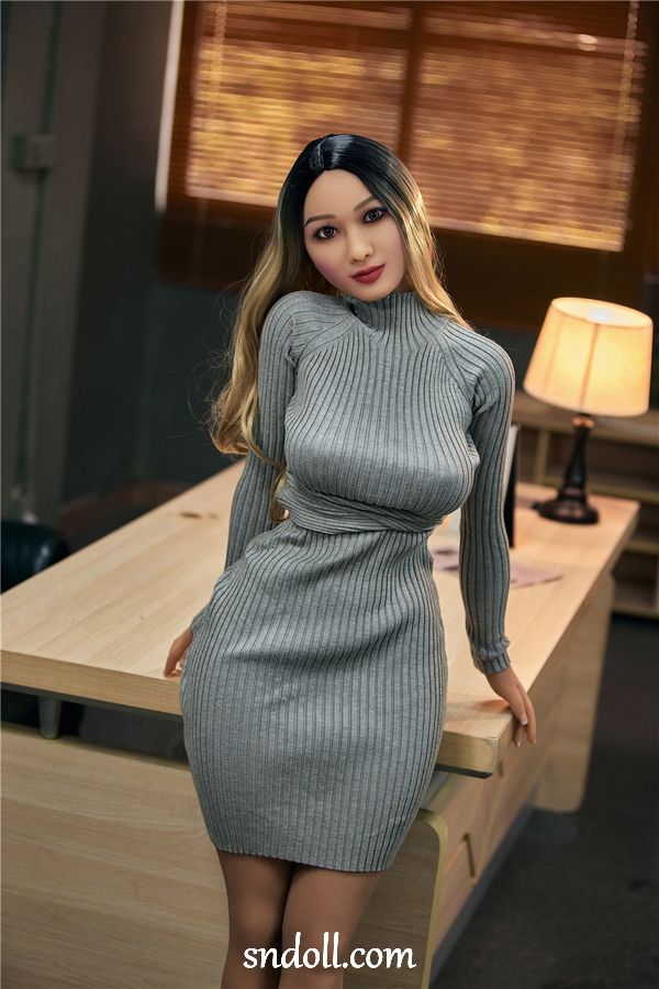 sex dolls realistic