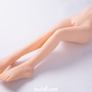 Sexpuppe-lebensechte-Beine-e4itx21
