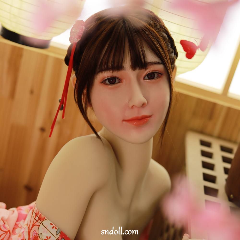poupée-sexy-réaliste-73wx18