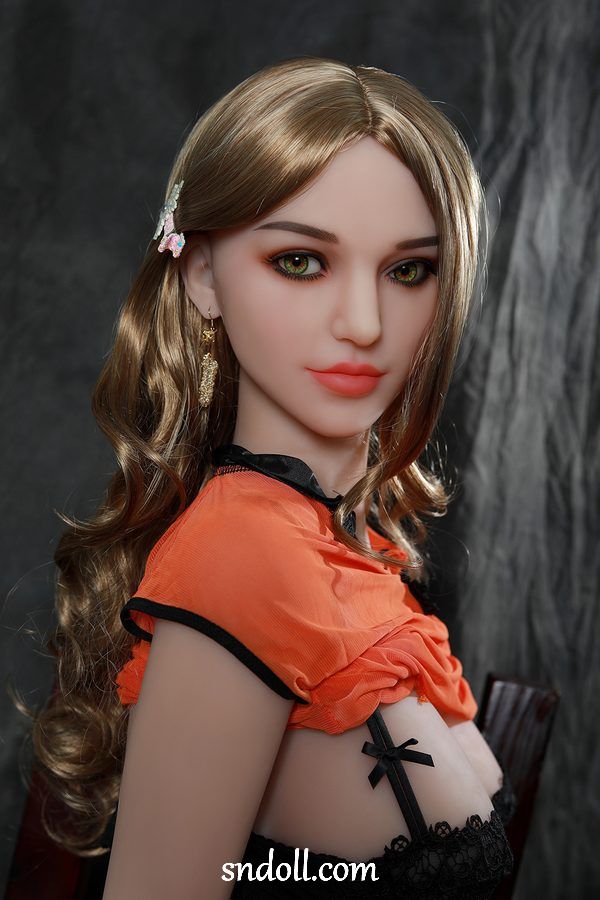 street-fighter-doll-a8ue1