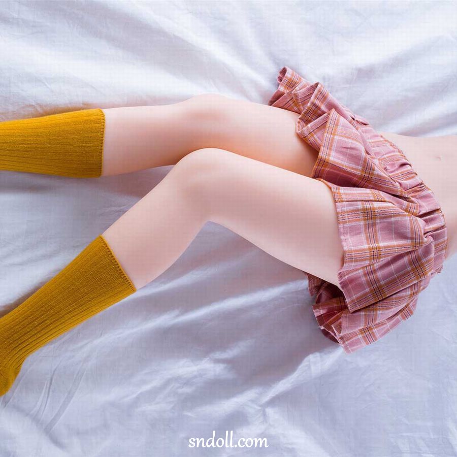 torso-legs-doll-u9ika6