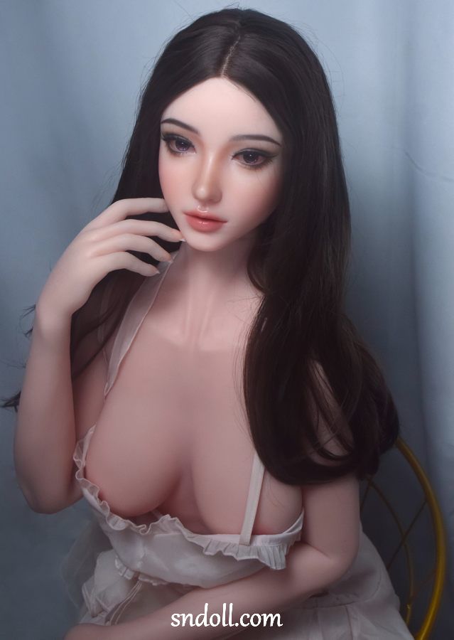 doll that look real