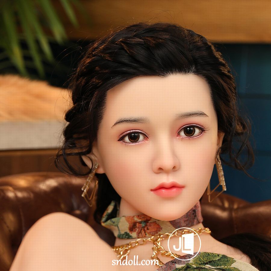 muñeca-femenina-realista-p8ute20