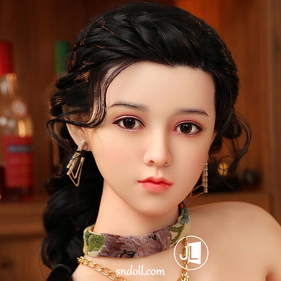 muñeca-femenina-realista-p8ute22