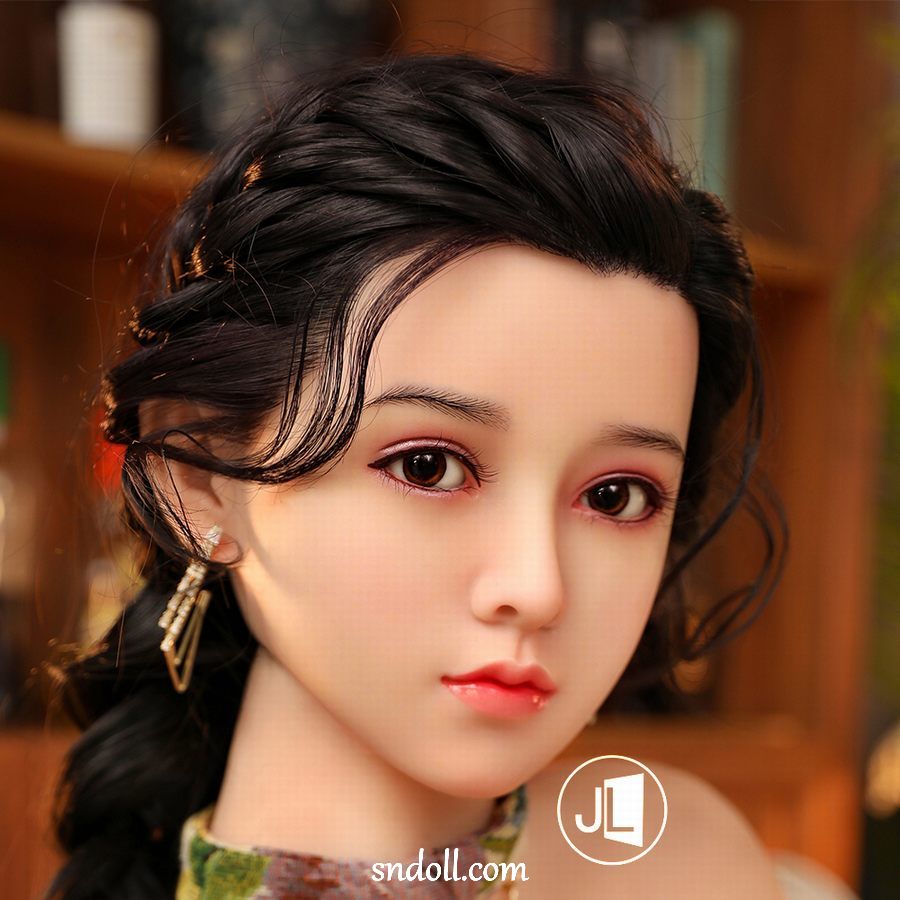 muñeca-femenina-realista-p8ute23