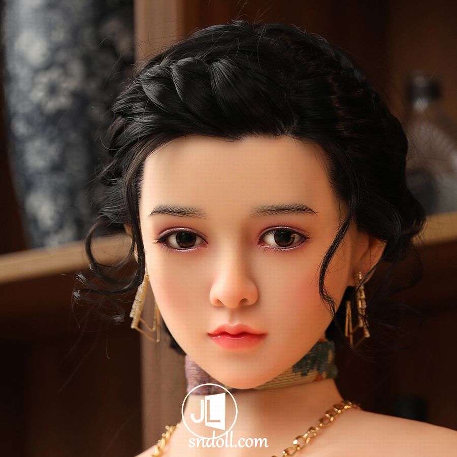 muñeca-femenina-realista-p8ute26