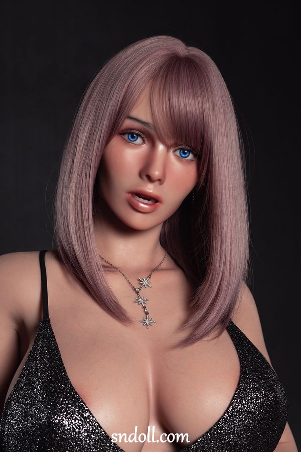 girl-and-sex-doll-cWj65n8 girl-and-sex-doll-cWj65n8