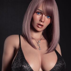 girl-and-sex-doll-cWj65n9